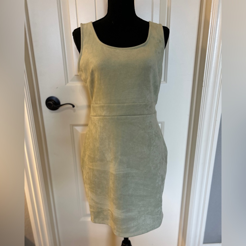 Velvet Olive Green Sleeveless Dress